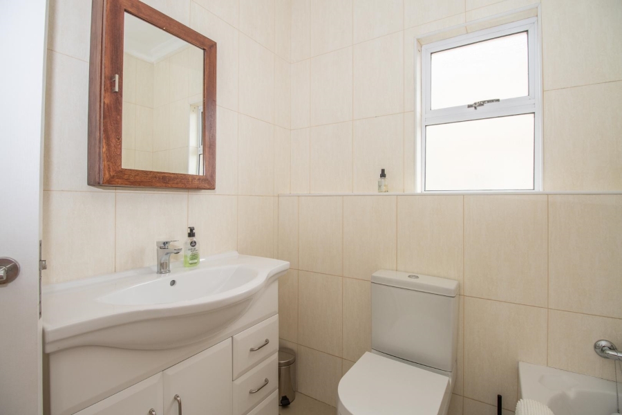 3 Bedroom Property for Sale in Royal Ascot Western Cape